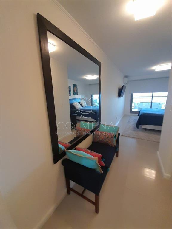 Apartamento en Alquiler de 3 dormitorios en Punta