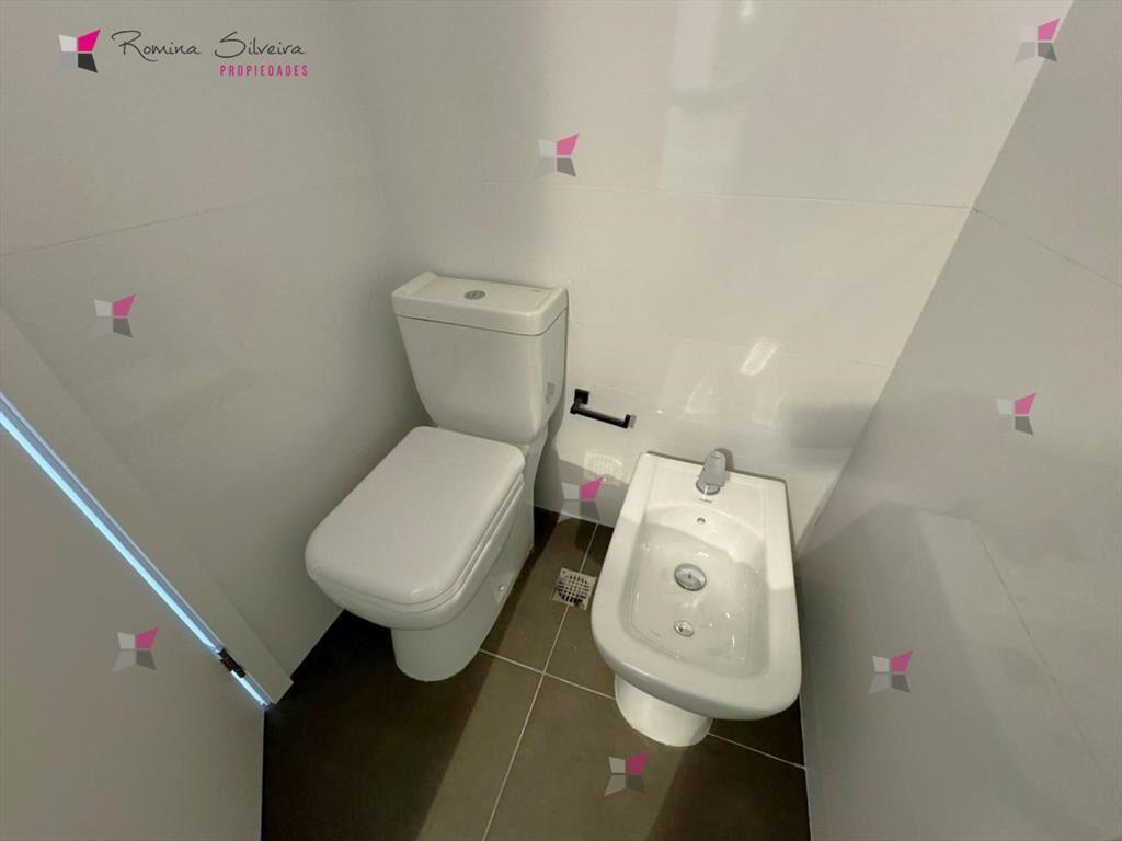 APARTAMENTO EN VENTA 3 DORMITORIOS EDIFICIO