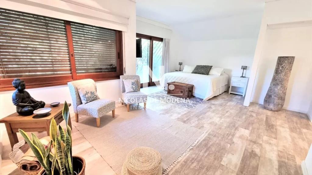 Hermosa casa de 4 dormitorios en venta en San con