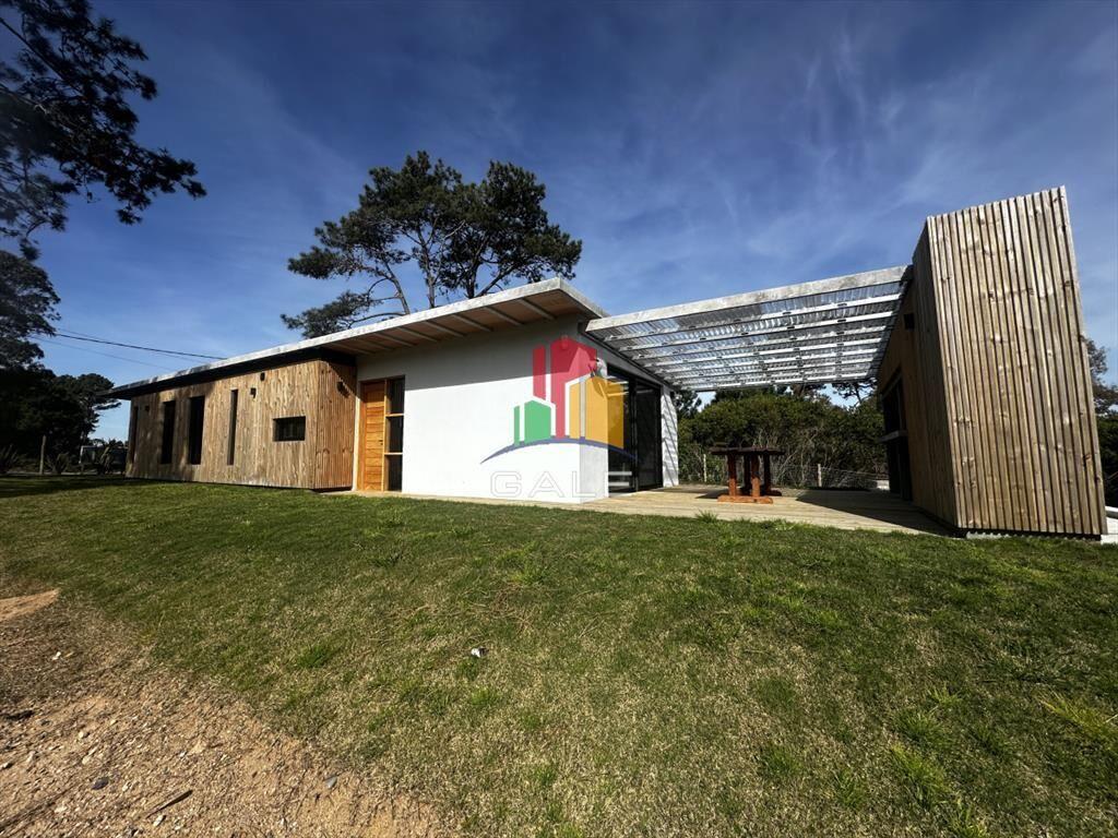 Venta casa a estrenar en barrio Club del lago