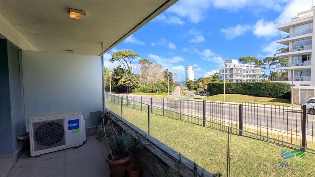 Venta de apartamento 2 dormitorios con vista al