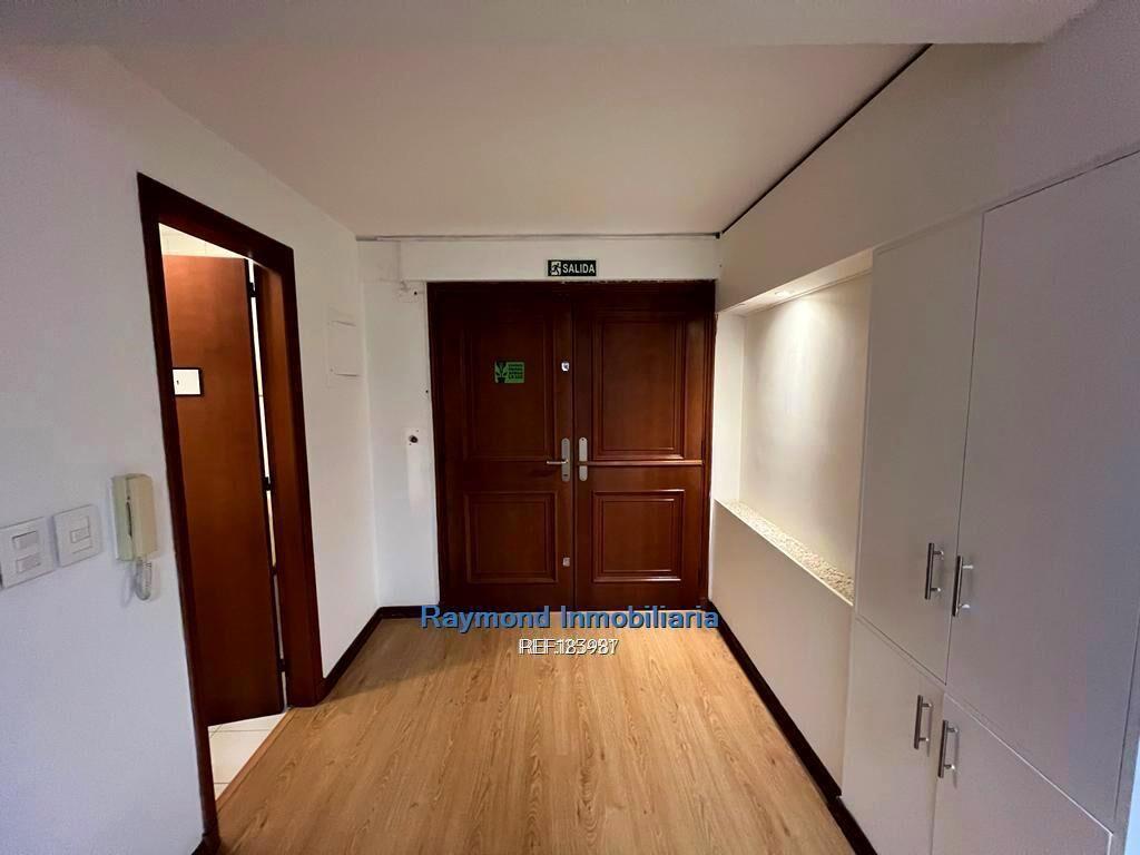 Venta excelente oficina de 100m2 en Ciudad Vieja