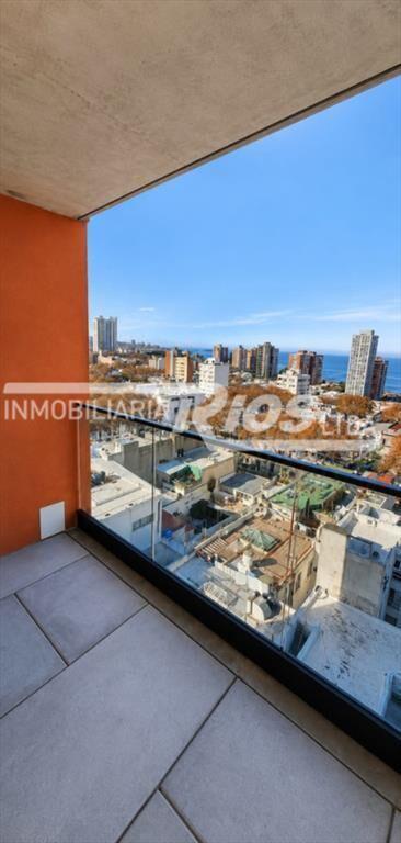 Apartamento de 2 dormitorios en Barrio Sur. A