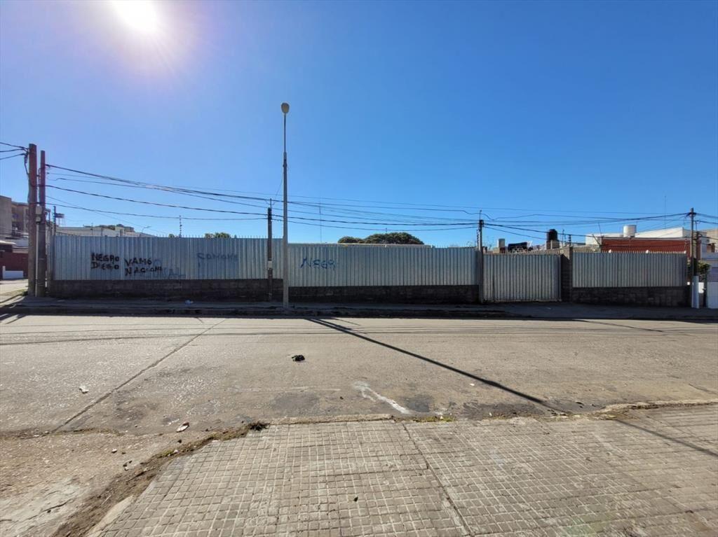 Buen predio próx Av. 8 de Octubre, Unión!
