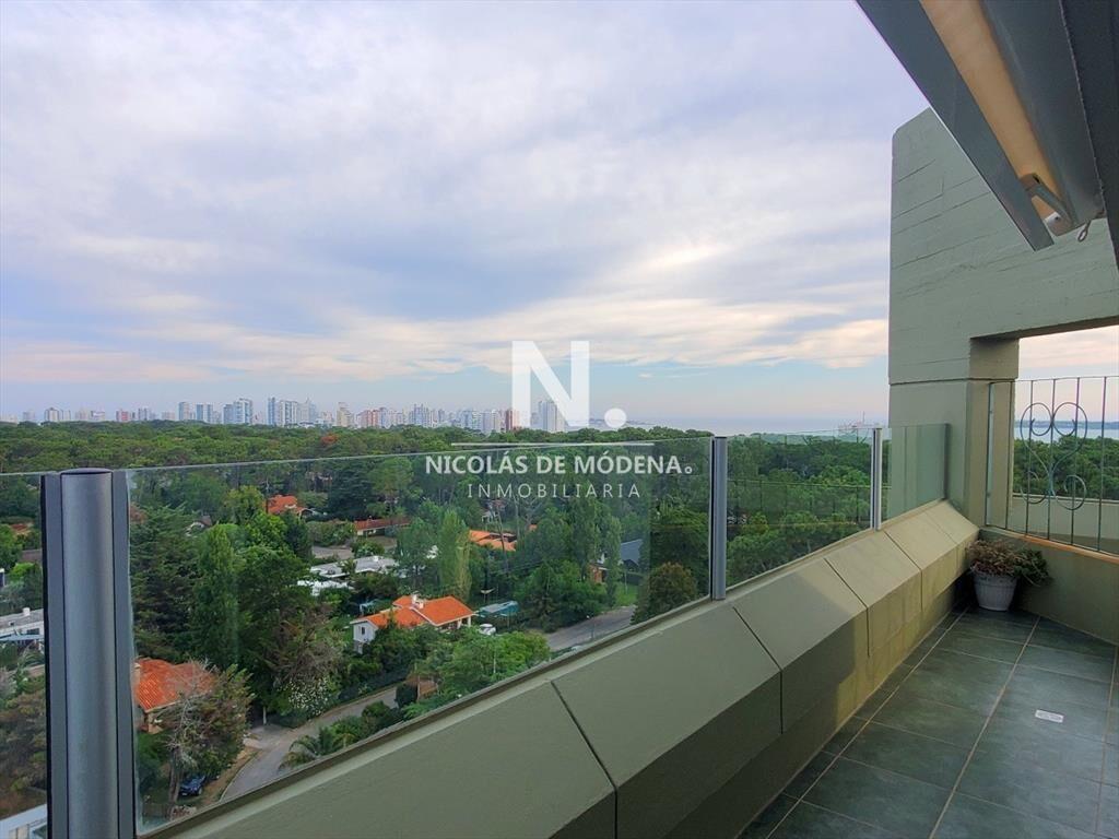 Vende Apartamento en Roosevelt - Punta del Este de 2 Dormit