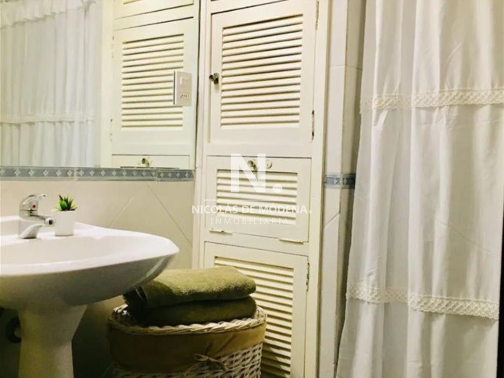 Vende casa en Pinares, cercania a la playa de 3 dormitorios