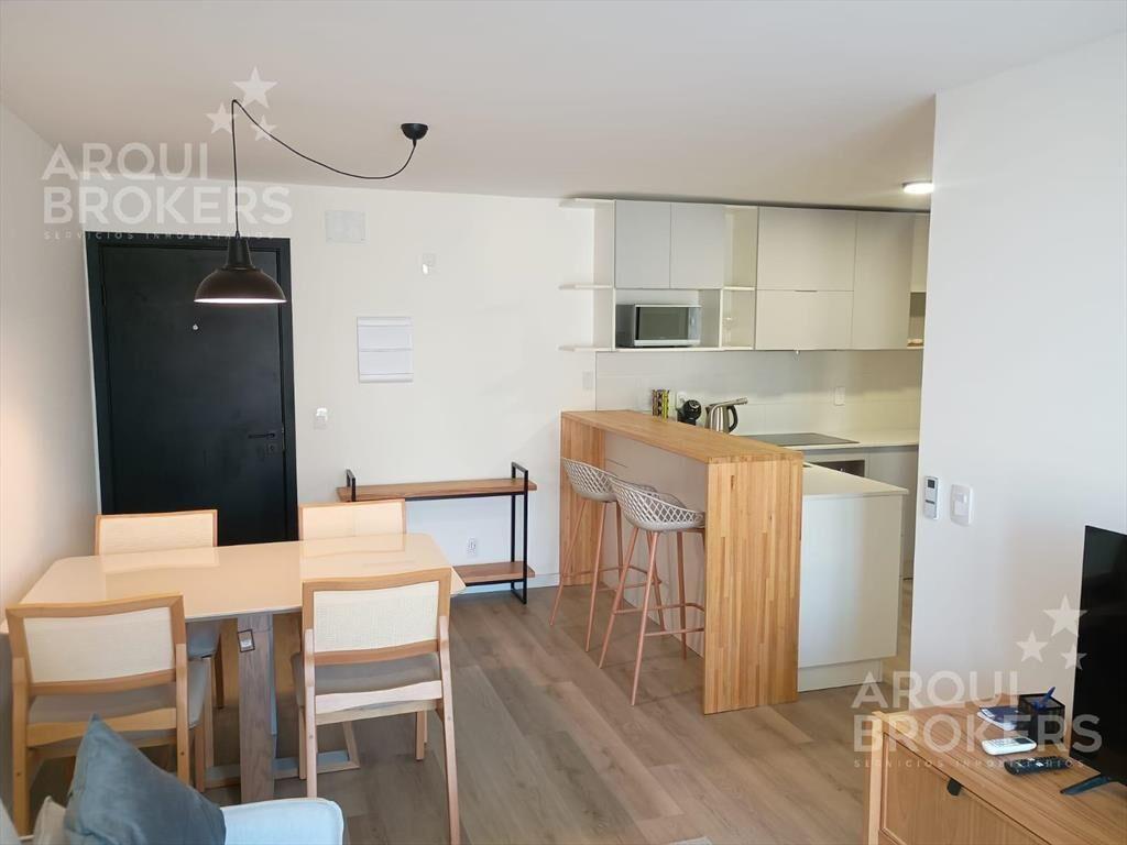 Apartamento de dos dormitorios en venta en Cordón - 907