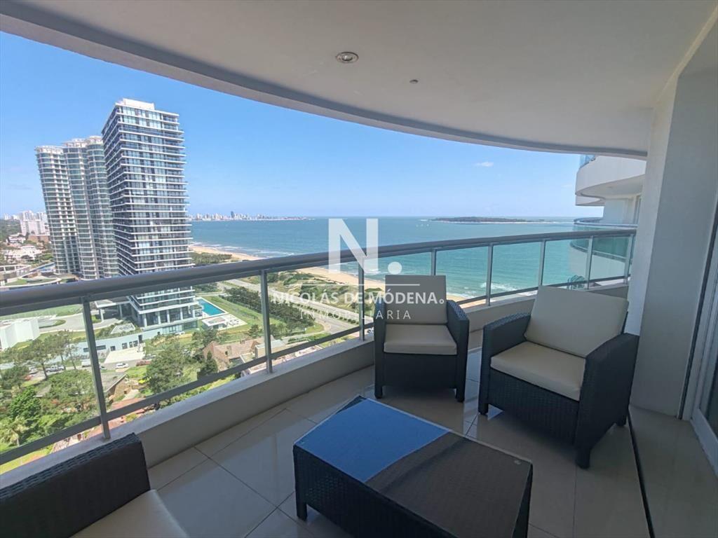 Apartamento de 2 dormitorios en Torre Aquarella