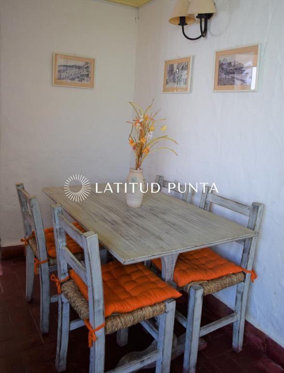 Alquiler  casa de 3 dormitorios playera a metros