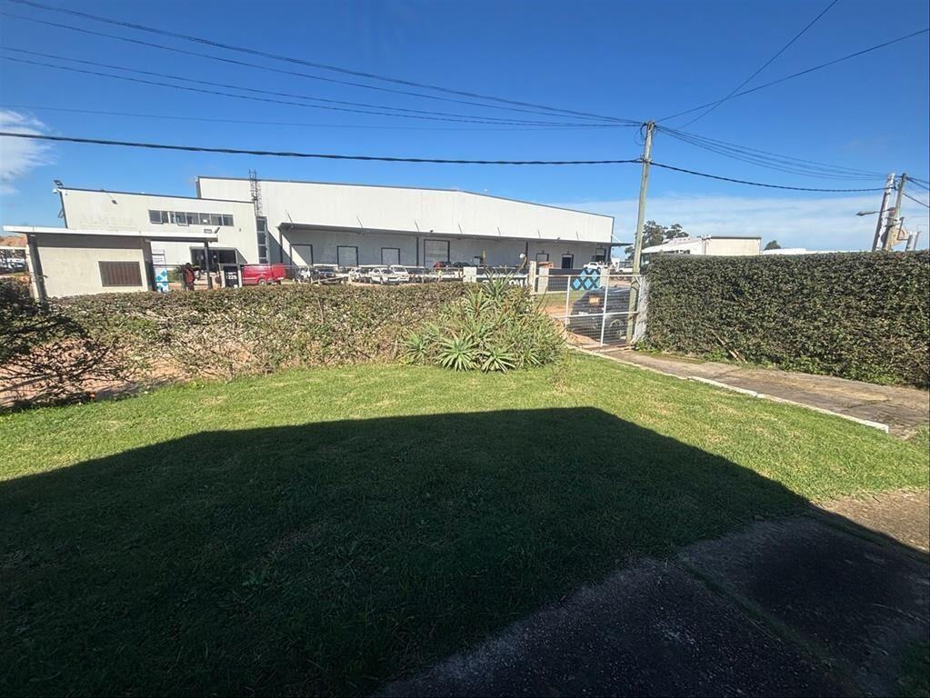 Casa, gje, galpón de 220 m2 y terreno de 1475 m2