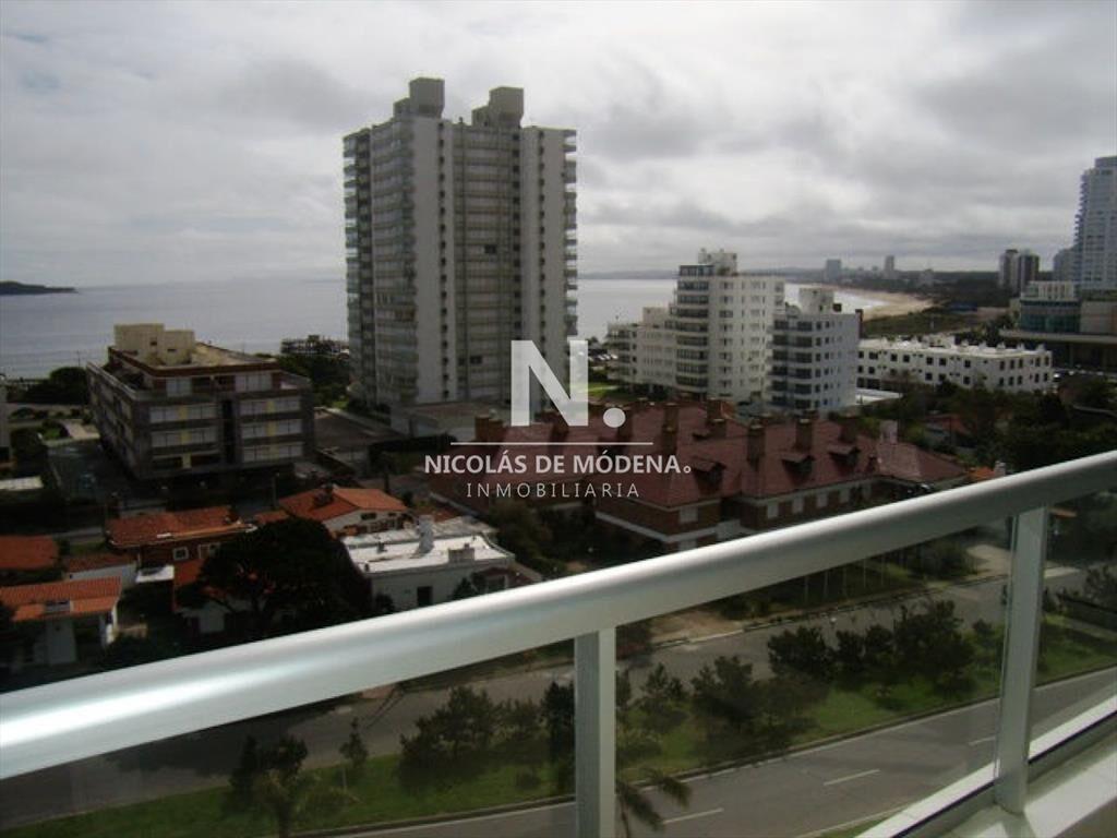 Apartamento en venta de 2 dormitorios en Punta Del Este