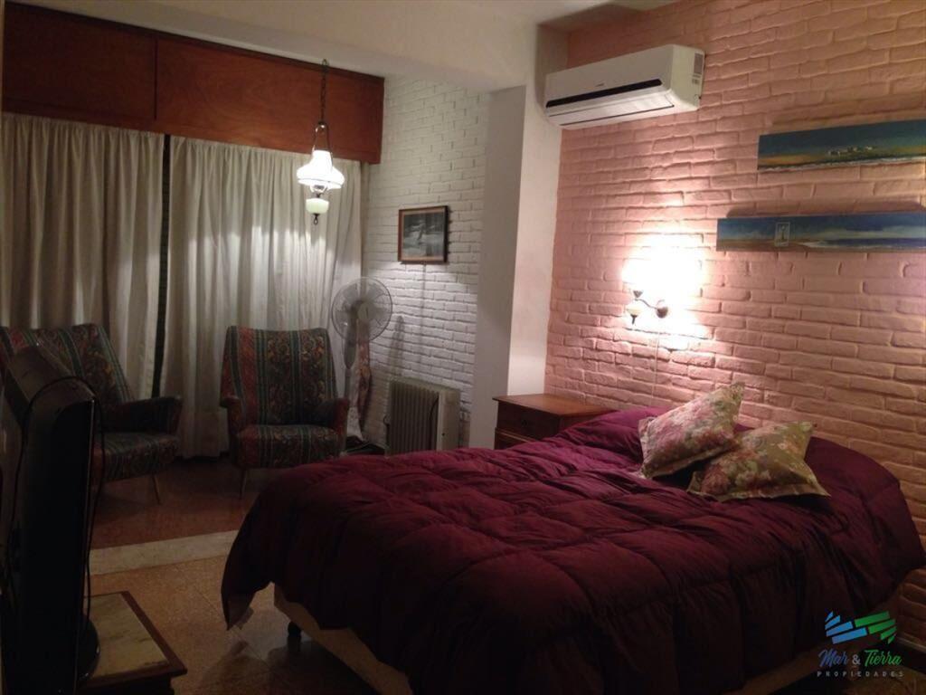 Alquilo casa de 4 dormitorios por temporada eb la