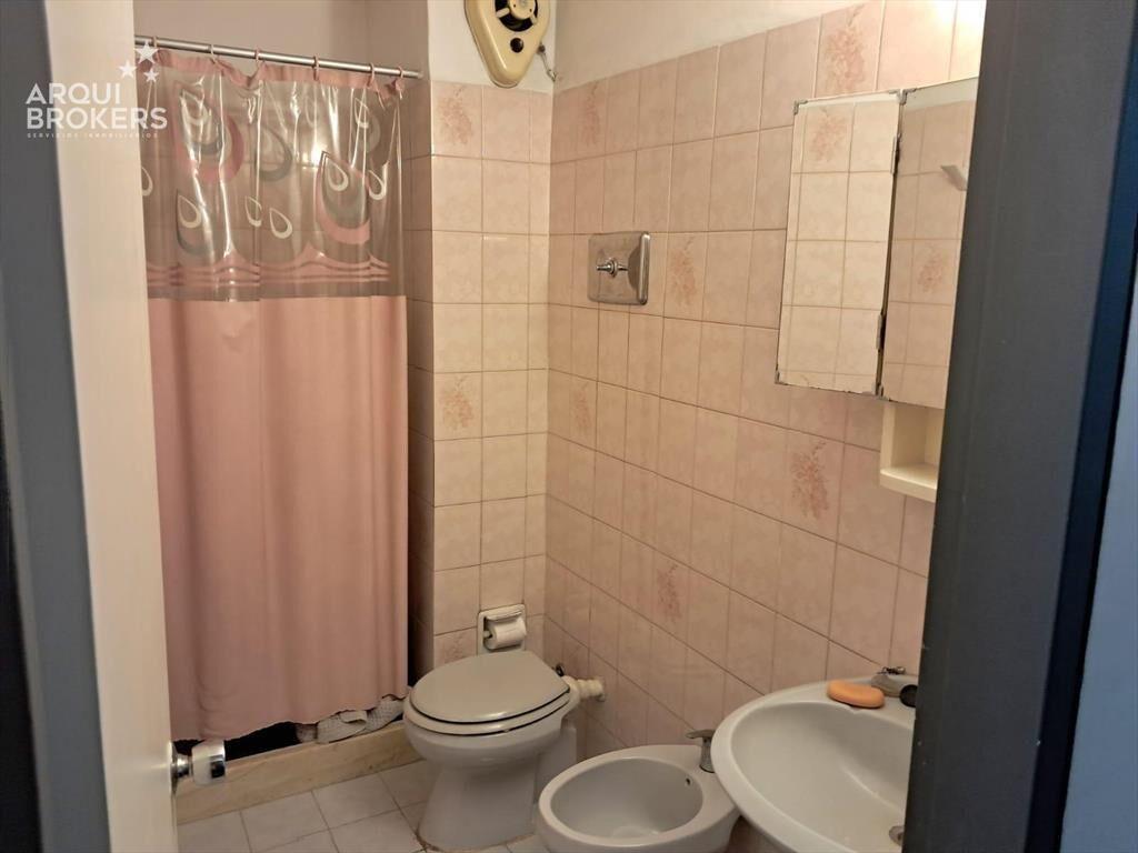 Oficina de tres ambientes en venta en Centro