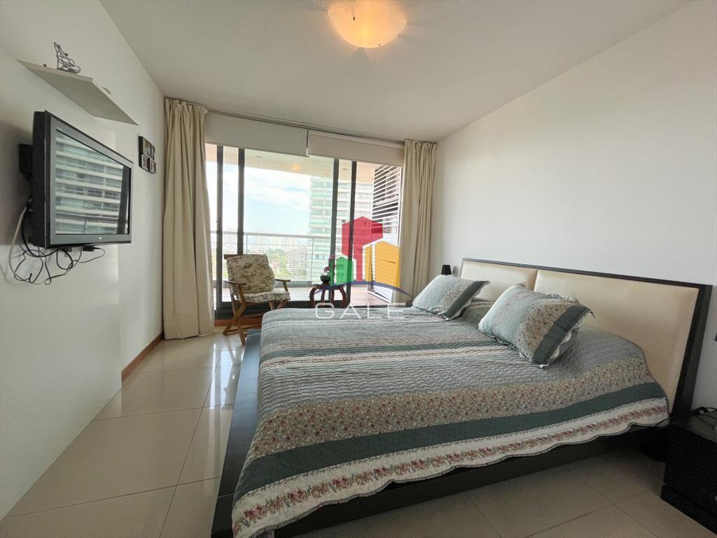 Amplio penthouse en zona para vivir todo el año