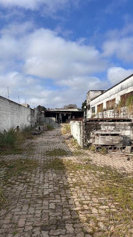 Predio/Galpones/Oficinas/Local Comercial/7389m2/Maroñas/P...
