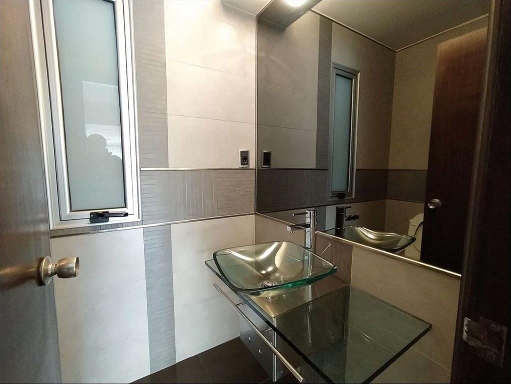 Venta Apartamento con Renta Pocitos 3 Dormitorios 4 Baños