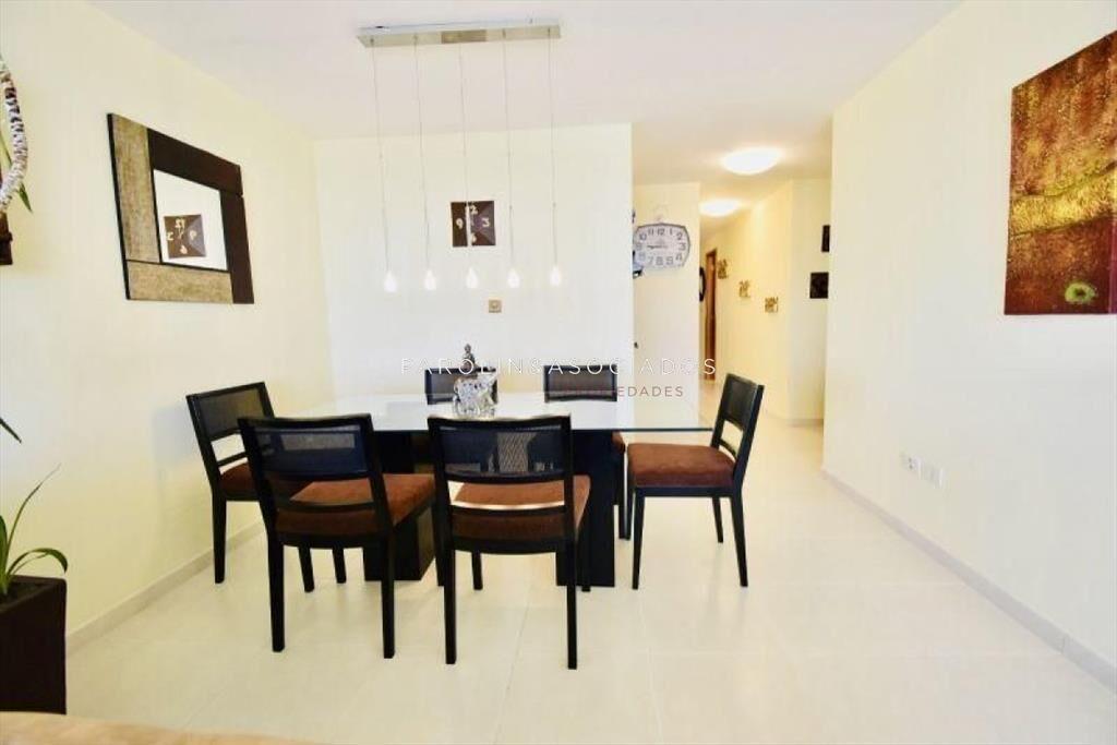 Apartamento en alquiler Playa Mansa 2 dormitorios SEASONS