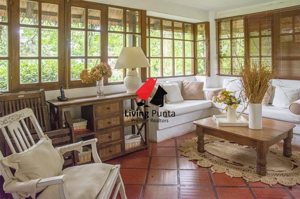 En venta casa de 1 dormitorio con dependencia en Cantegril