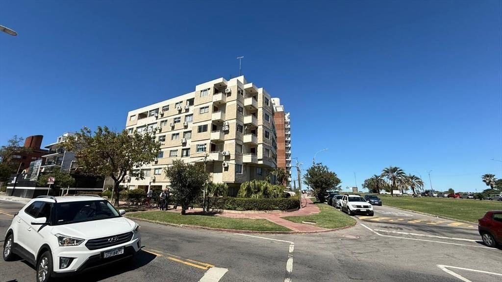Almería esq Concepción del uruguay, 2 dorm,  60 m2
