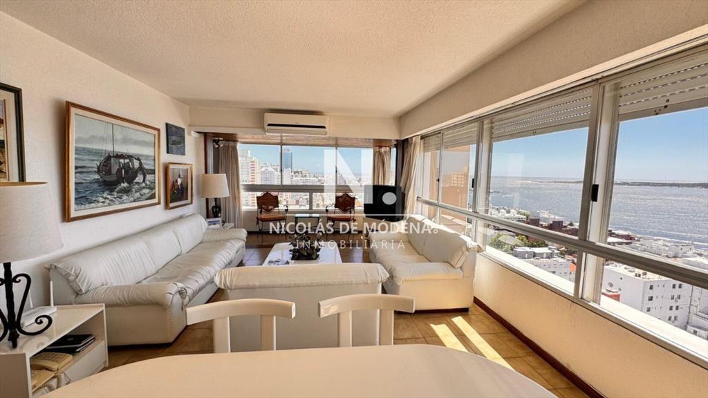 Apto en Torre Gattas -3 dor, 3 Baños, Balcón a