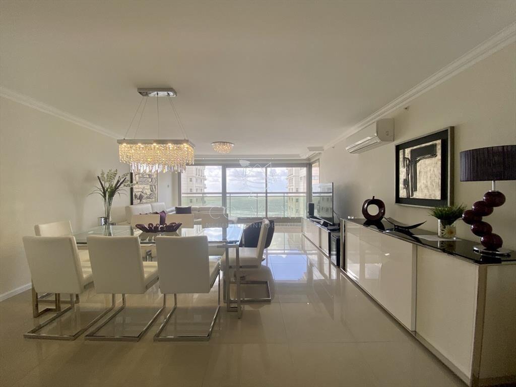 Vende apartamento ideal en Brava con vista al mar