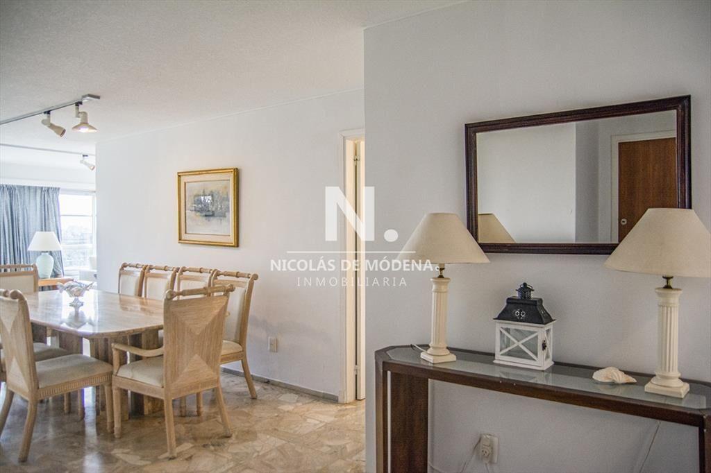 Se vende Hermoso Penthouse frente al mar de 3 con