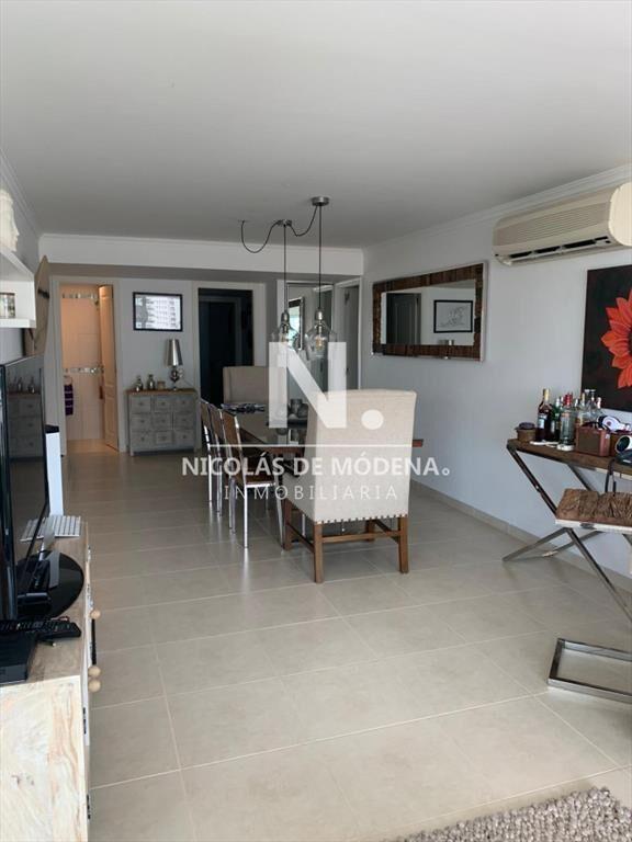 Se vende apartamento de 3 dormitorios más en del