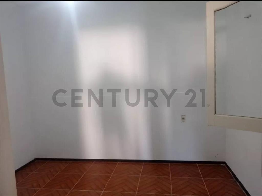 Próximo a 8 DE OCT../5dorm./Opcion a un apto con entrada ...