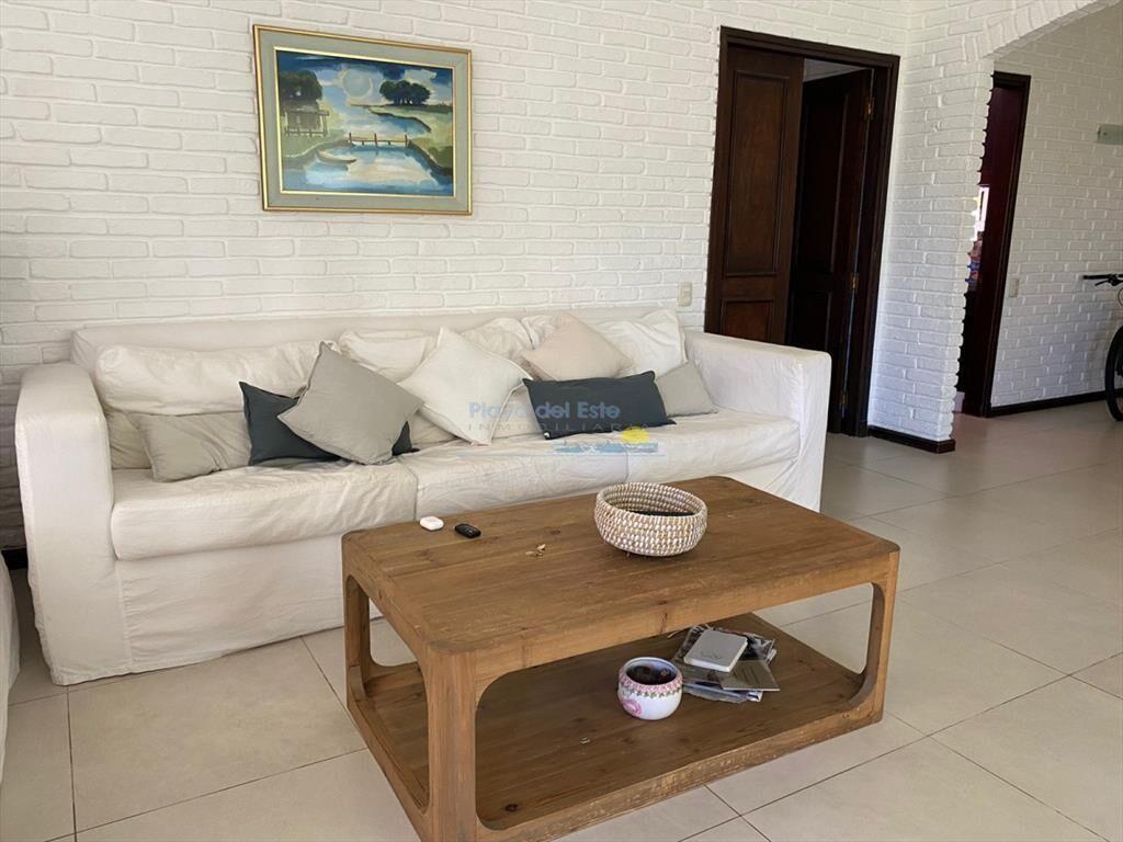 Alquiler temporario de casa de tres dormitorios a
