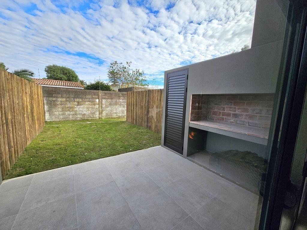 VENTA CARRASCO CASA 3 DORM - GGE- PATIO - PARRILLERO