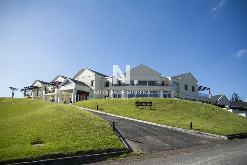 Espectacular Mansion frente al mar, Playa Mansa.