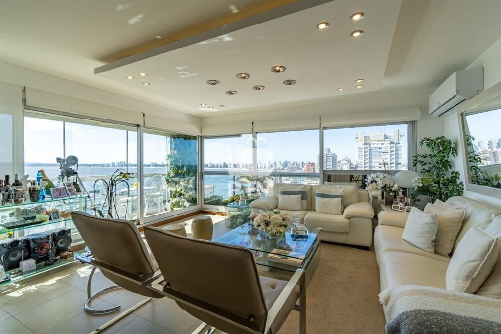 Venta de apartamento 3 dormitorios con vista al