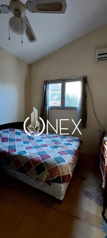 3 Casas y un local con cámara de frÃo en venta