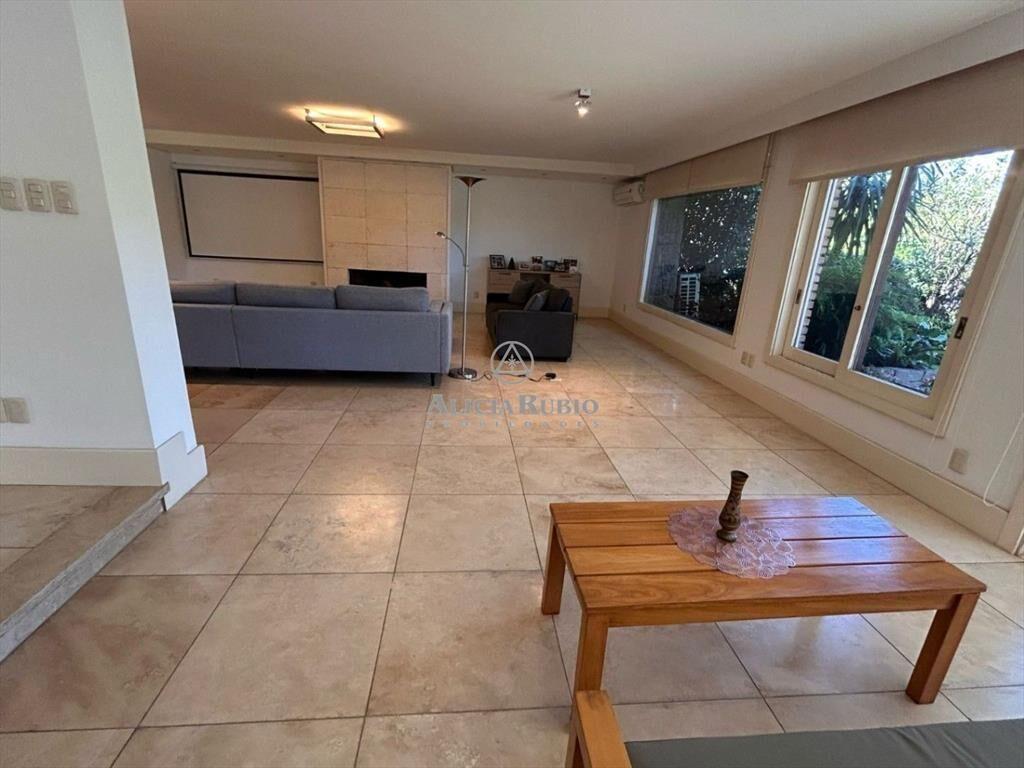 APARTAMENTO EN VENTA - 4 DORMITORIOS Y PISCINA. 2 GGES. ...