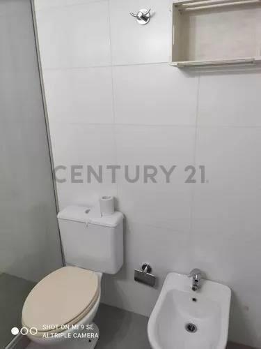 Apartamento 2 dormitorios con cochera privada en Aguada