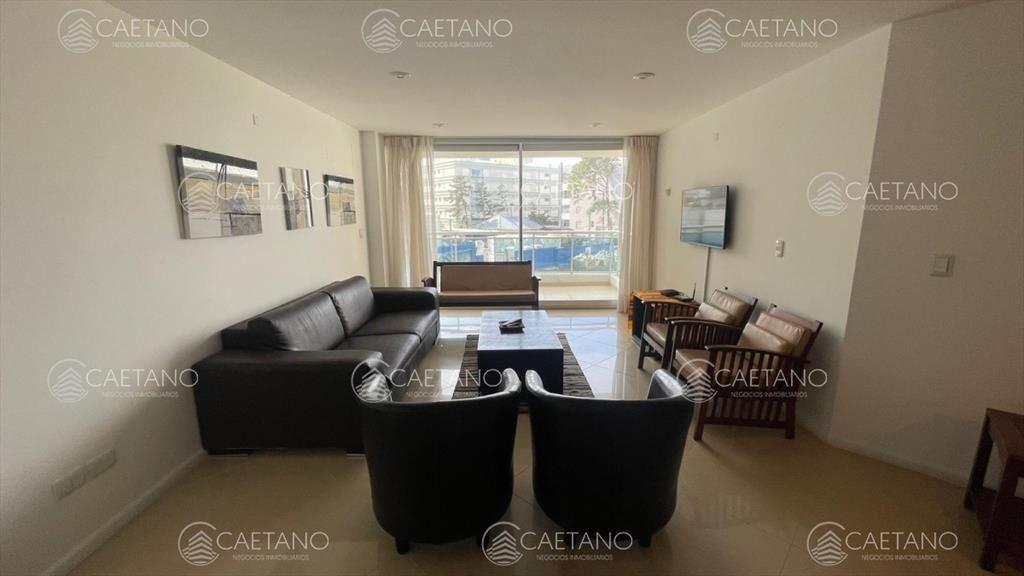 Apartamento en zona Brava