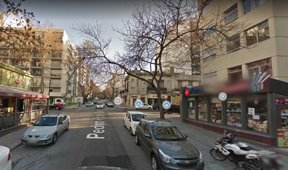 Venta local comercial sobre calle Berro