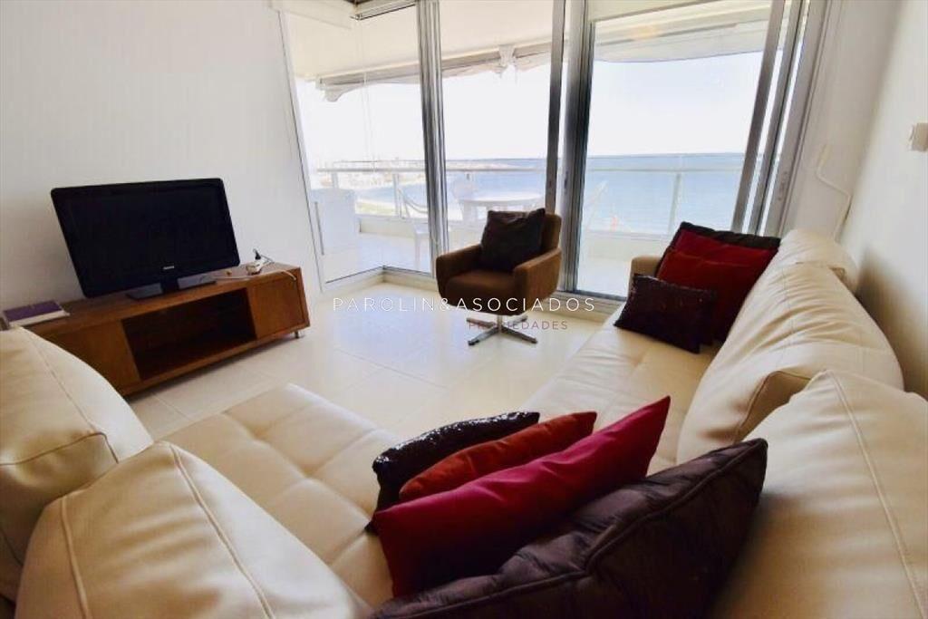 Apartamento en venta de 2 dormitorios en Season