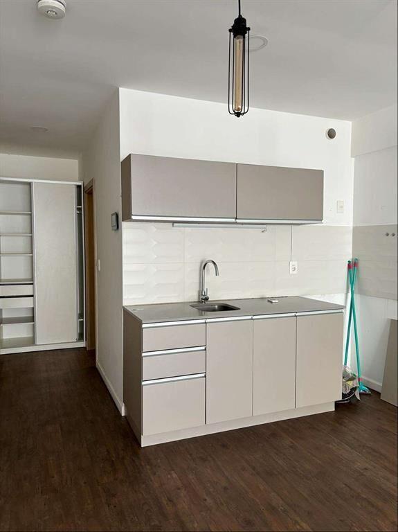 Alquiler apartamento Monoambiente de 35 m2 Pocitos luminoso