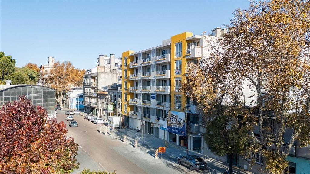 Venta apartamento 2 dormitorios con garage y renta