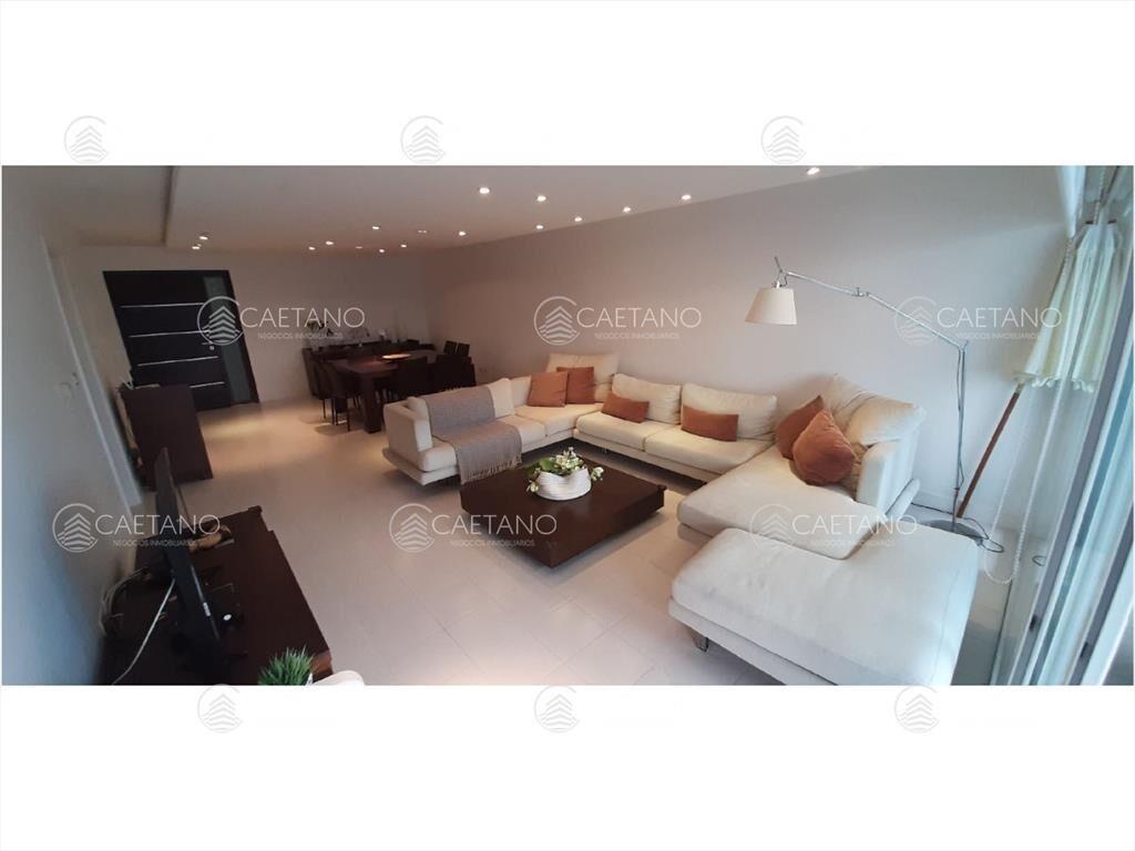 Apartamento en Punta del Este, Brava