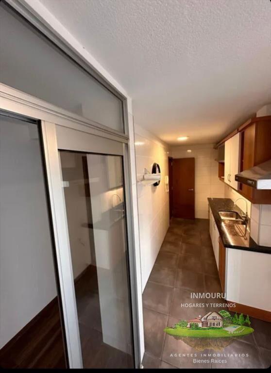 Se alquila apartamento en zona Punta Carretas