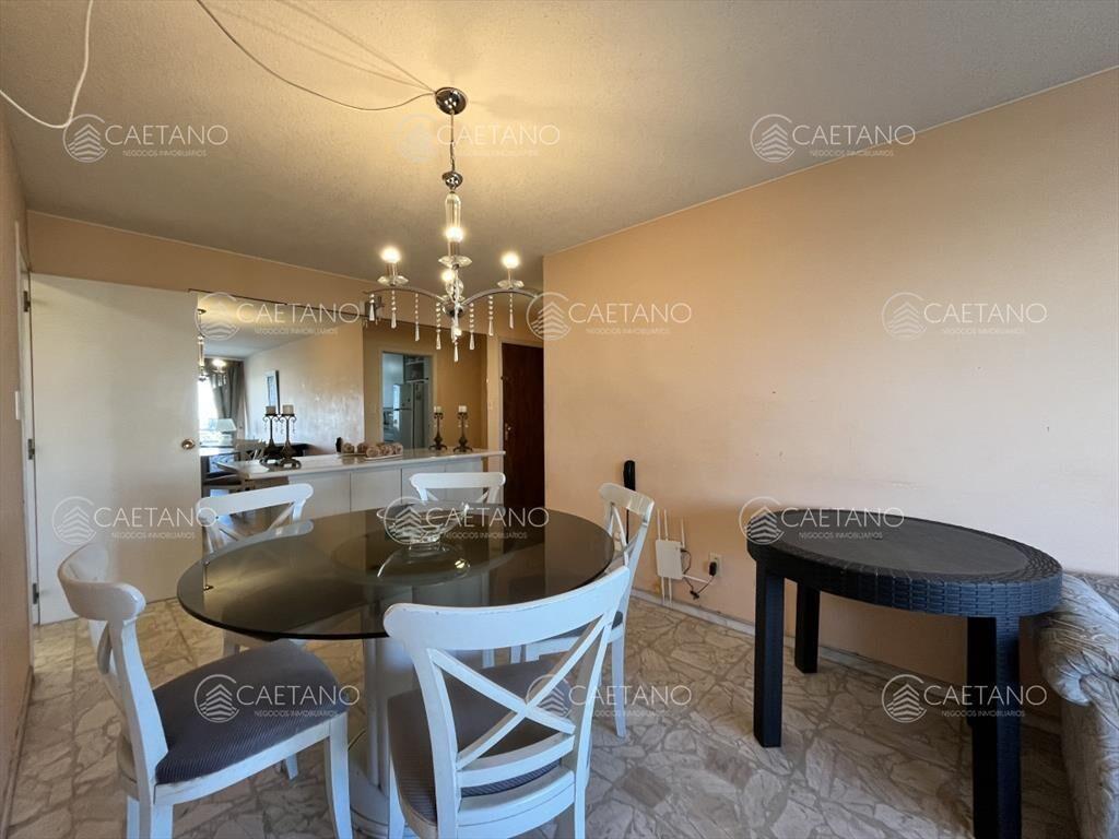 Peninsula, edificio clasico