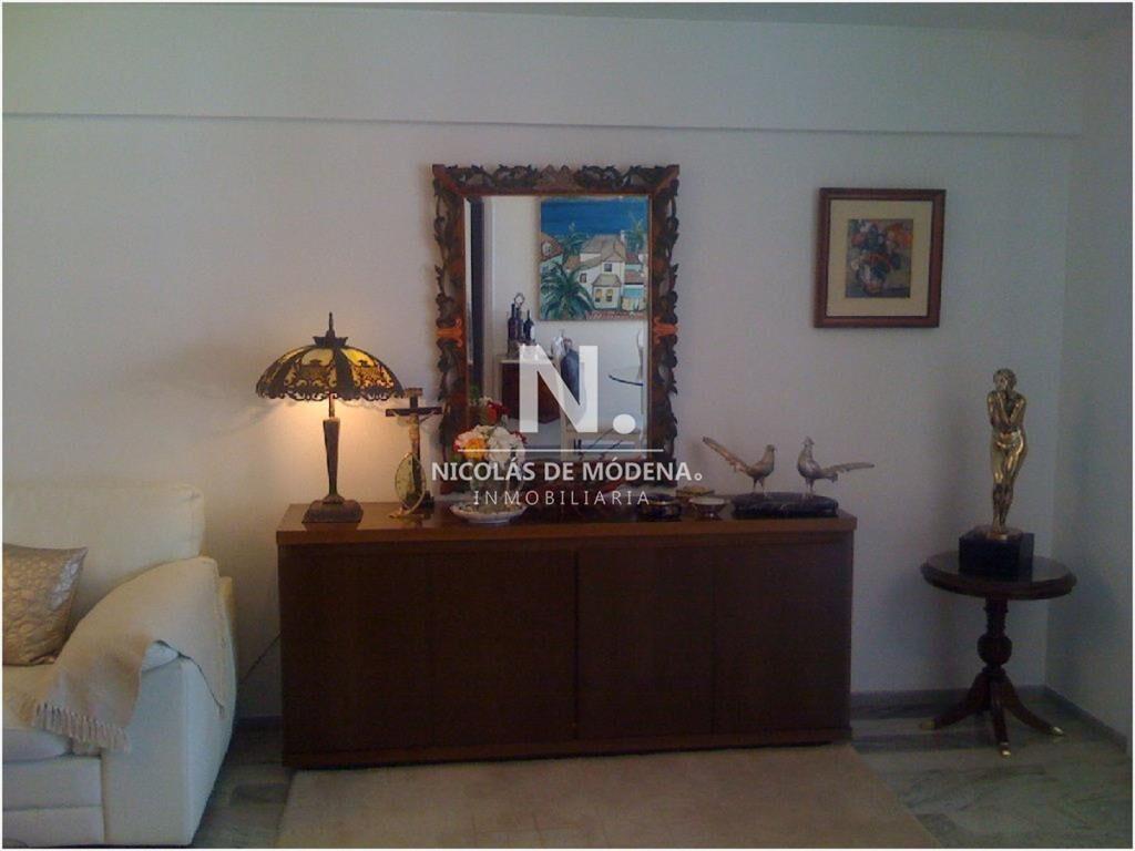 En venta apartamento de 3 dormitorios en Punta