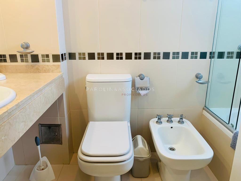 Apartamento en venta de 3 dormitorios en Punta