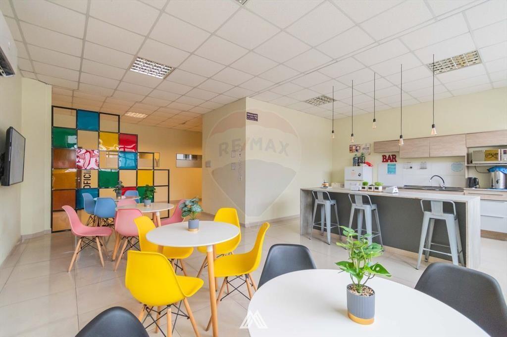 VENTA SEMIPISO DE OFICINAS EQUIPADO EN CENTRO