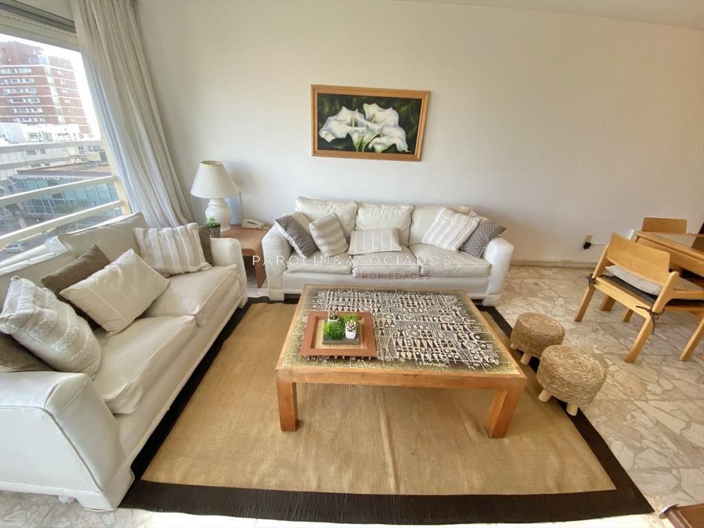 DEPARTAMENTO DE 3 DORMITORIOS EN PENINSULA, PUNTA DEL ESTE
