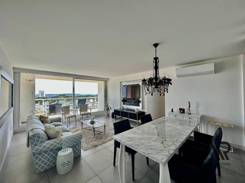 Venta Apartamento Dos Dormitorio En Torre Yoo