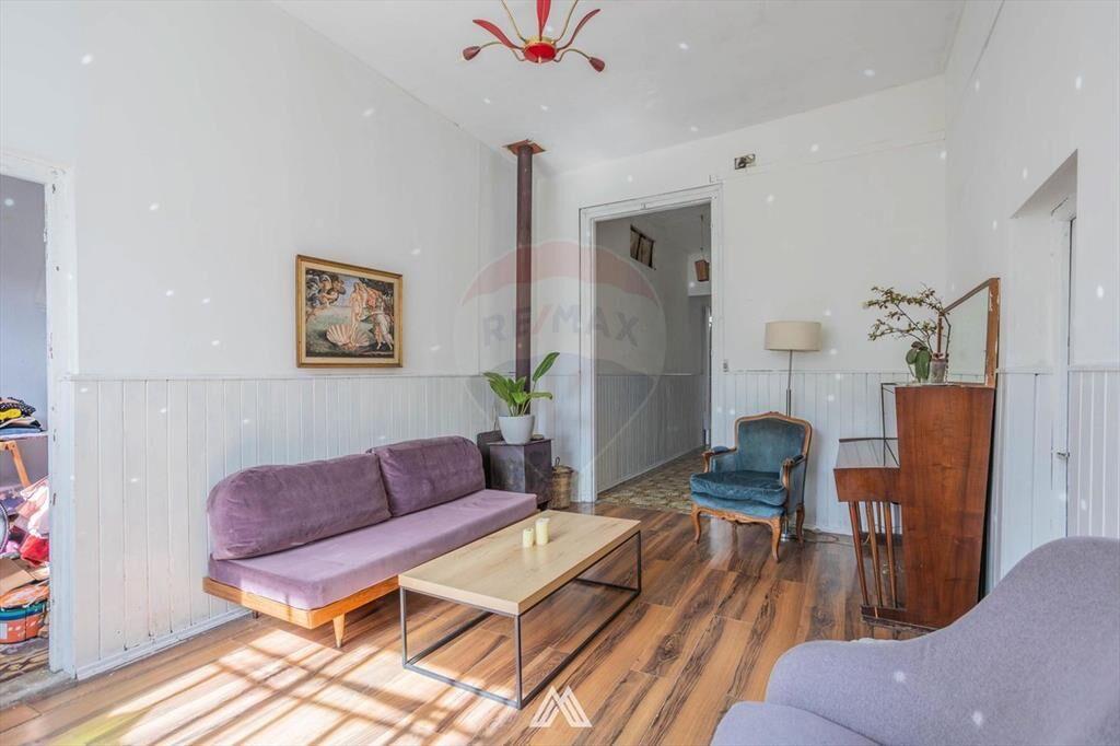 VENTA PARQUE BATLLE - CASA CON 3 APTOS RENTADOS