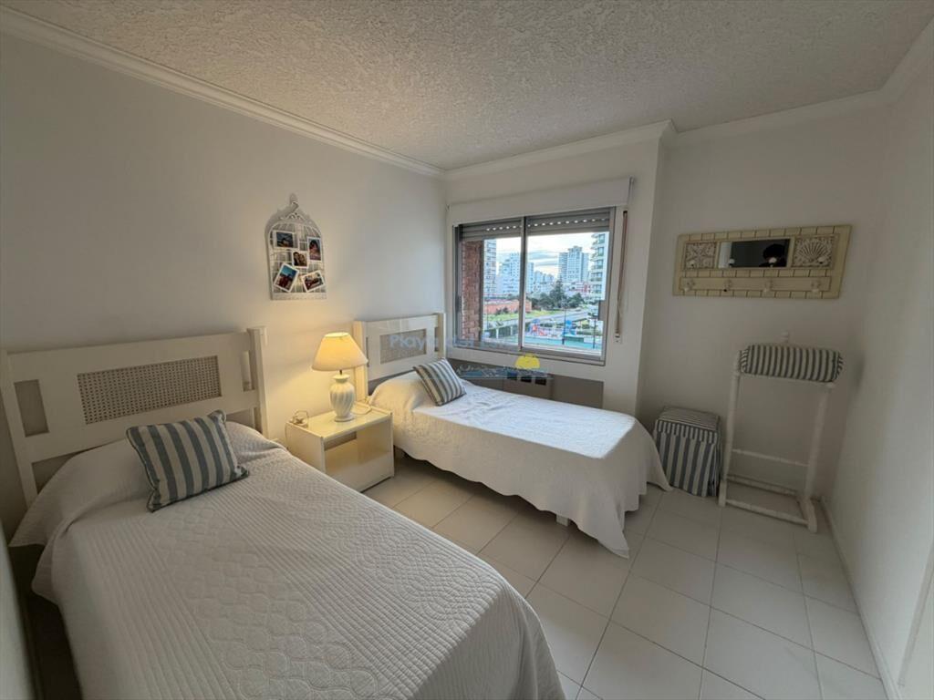 Apartamento en Venta de 3 dormitorios en Playa ,